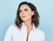 Victoria Beckham xứng danh “Nữ hoàng quần jeans công sở”