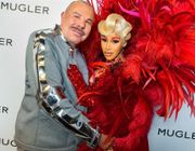 NTK huyền thoại "Thierry Mugler" ra đi để lại di sản thời trang đồ sộ