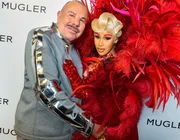 NTK huyền thoại "Thierry Mugler" ra đi để lại di sản thời trang đồ sộ