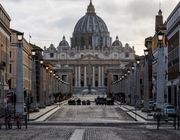Du khách Mỹ đập vỡ hai tác phẩm điêu khắc ở Bảo tàng Vatican