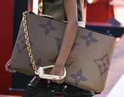 Doanh thu LVMH tiếp tục tăng 19% trong quý III, bất chấp sự biến động về kinh tế