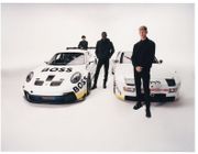 BST Porsche x BOSS Thu/Đông 2022 tri ân 50 năm hợp tác