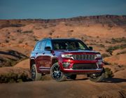 Triển lãm ô tô Việt Nam 2022: Jeep Grand Cherokee ra mắt với giá hơn 6 tỷ