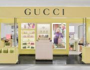 Gian hàng Gucci Beauty Crescent Mall gian hàng thứ 3 tại Việt Nam