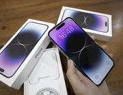 Cảnh trái ngược trong ngày mở đặt cọc các dòng iPhone 14 tại Việt Nam