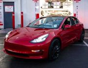 Tesla và Nissan tạo ra những chiếc xe điện đáng tin cậy nhất