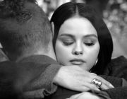 Coldplay X Selena Gomez - Let Somebody Go: Yêu thương là cho đi