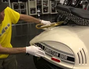 Hàng độc cho đại gia VESPA 946 Christian Dior - Xe tay ga đắt nhất Việt Nam, giá gần 1 tỷ đồng.