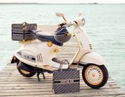 Siêu phẩm xe Vespa 946 Christian Dior chính thức cập bến tại Việt Nam