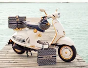 Siêu phẩm xe Vespa 946 Christian Dior chính thức cập bến tại Việt Nam