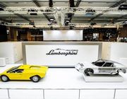 Những tiếng “gầm rú” trên siêu xe Lamborghini V12 sắp bị đặt “dấu chấm hết”