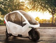 Xe máy điện có cabin của Motorbox - Mẫu xe máy độc nhất tại Việt Nam