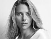 Scarlett Johansson ra mắt thương hiệu dưỡng da tối giản