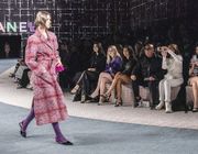 CHANEL Fall-Winter 2022/23 - Sự tôn vinh cho vải tuýt