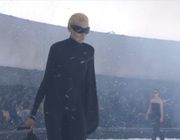 Balenciaga 360° Show Winter 22 - Đồng cảm cùng người dân Ukraine
