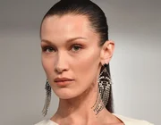 Bella Hadid sẽ có màn ra mắt trên màn ảnh nhỏ qua series phim hài “Ramy”