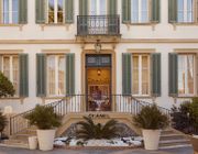 Cửa hàng thời trang theo mùa Chanel Saint-Tropez đã trở lại