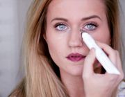 Serum dưỡng vùng mắt cho hiệu quả diệu kỳ, phái đẹp nên dùng!