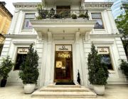 Bên trong Omega Boutique chính hãng đầu tiên tại Hà Nội