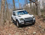 Land Rover kỷ niệm 30 năm của dòng Defender với lần phát hành phiên bản giới hạn