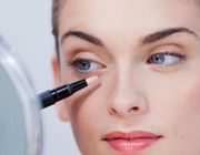 15 loại kem che khuyết điểm dưới mắt tốt nhất cho bạn!