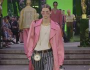 Versace - Menswear: BST Xuân/Hè 2023 của Donatella Versace