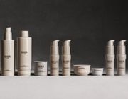 Kim Kardashian ra mắt thương hiệu skincare SKKN