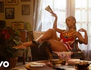 MV "Vegas" từ nữ rapper Doja Cat: Khi âm nhạc trở thành lời dẫn truyện cho điện ảnh