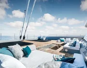 Sunreef 80 Grey B: Đẹp mãn nhãn với không gian nội thất sang trọng