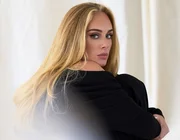 Cuộc đời Adele sẽ được công khai thông qua phim tài liệu sắp ra mắt