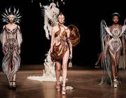 Iris van Herpen - Meta Morphism: Thế giới 3D trong thời trang cao cấp