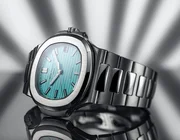 Patek Philippe Nautilus mặt số xanh Tiffany trên tay những ngôi sao nổi tiếng!
