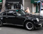 Ông Chủ Trung Nguyên - Đặng Lê Nguyên Vũ cầm lái Porsche 911 Carrera G
