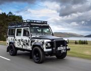 Land Rover Classic giới thiệu Defender Works V8 Trophy II, giới hạn 25 chiếc