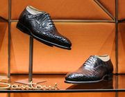 Thương hiệu giày thủ công Santoni của Ý lần đầu tiên có mặt tại Hà Nội