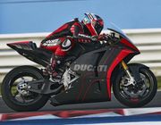 Ducati chính thức ra mắt mẫu xe điện V21L
