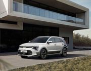 Kia Niro 2023 - Mẫu SUV cỡ nhỏ vừa chính thức chốt giá từ 30.258 USD