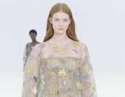 Fendi - Haute Couture Fall Winter 2022/2023: Tự nhiên và nhân tạo
