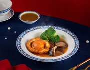 Thai Village – Nhà hàng bào ngư, vi cá đẳng cấp tại Sài Gòn