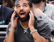Drake phá kỷ lục của The Beatles trong lịch sử Billboard Hot 100