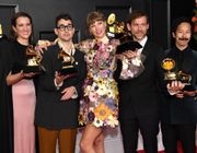 Taylor Swift thắng lớn với hàng loạt giải thưởng, sắp lấy giải “Nữ hoàng âm nhạc thập kỷ”