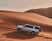 Land Rover Defender 130 có giá bán khởi điểm từ 5,779 tỷ đồng tại Việt Nam