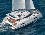 Thuyền buồm hai thân Catamaran Isla 40 đang là lựa chọn phổ biến cho giới mộ điệu