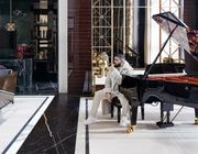 Căn hộ của những ngôi sao âm nhạc như Cher & Drake sang trọng cỡ nào?
