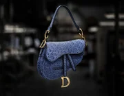 Những chiếc túi denim đang trở lại cho mùa mốt Thu Đông này!