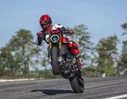 Ducati Monster SP phiên bản thể thao hơn, mạnh hơn của Monster