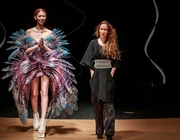Triển lãm thời trang đậm chất vị lai của Iris van Herpen tại Paris