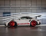 Porsche 911 GT3 RS 2023: Xe đua đường phố hấp dẫn