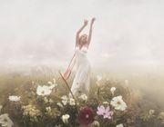 Tìm hiểu về thương hiệu Cosmoss - "đứa con tinh thần" của siêu mẫu Kate Moss