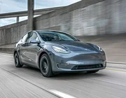 "Kẻ mạnh" Tesla - chưa bao giờ là hết thời!